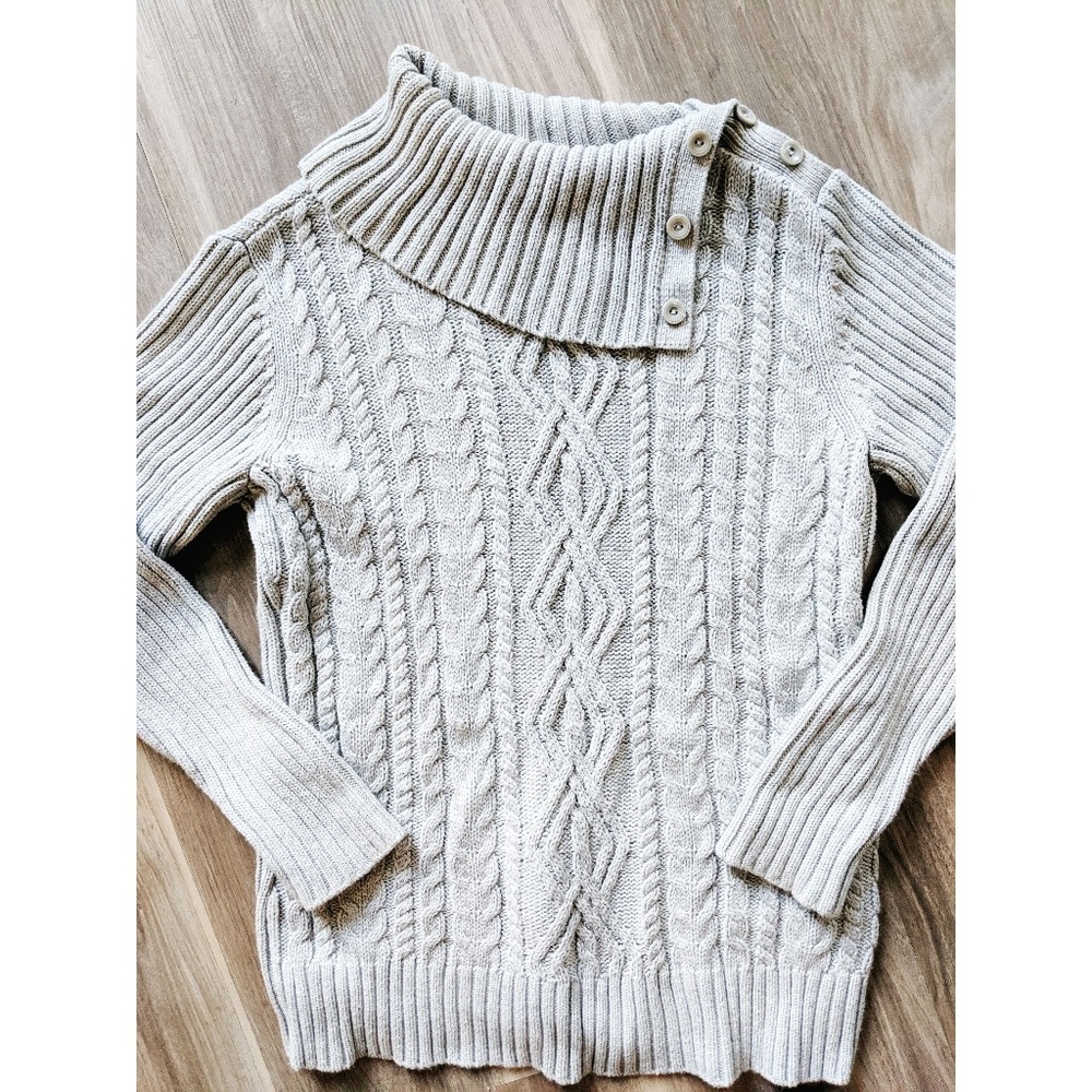 Nice warm knit sweater